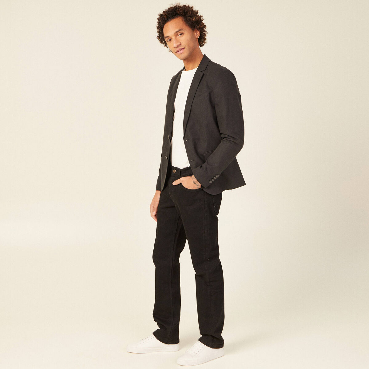 Veste blazer boutonn&eacute;e noir homme