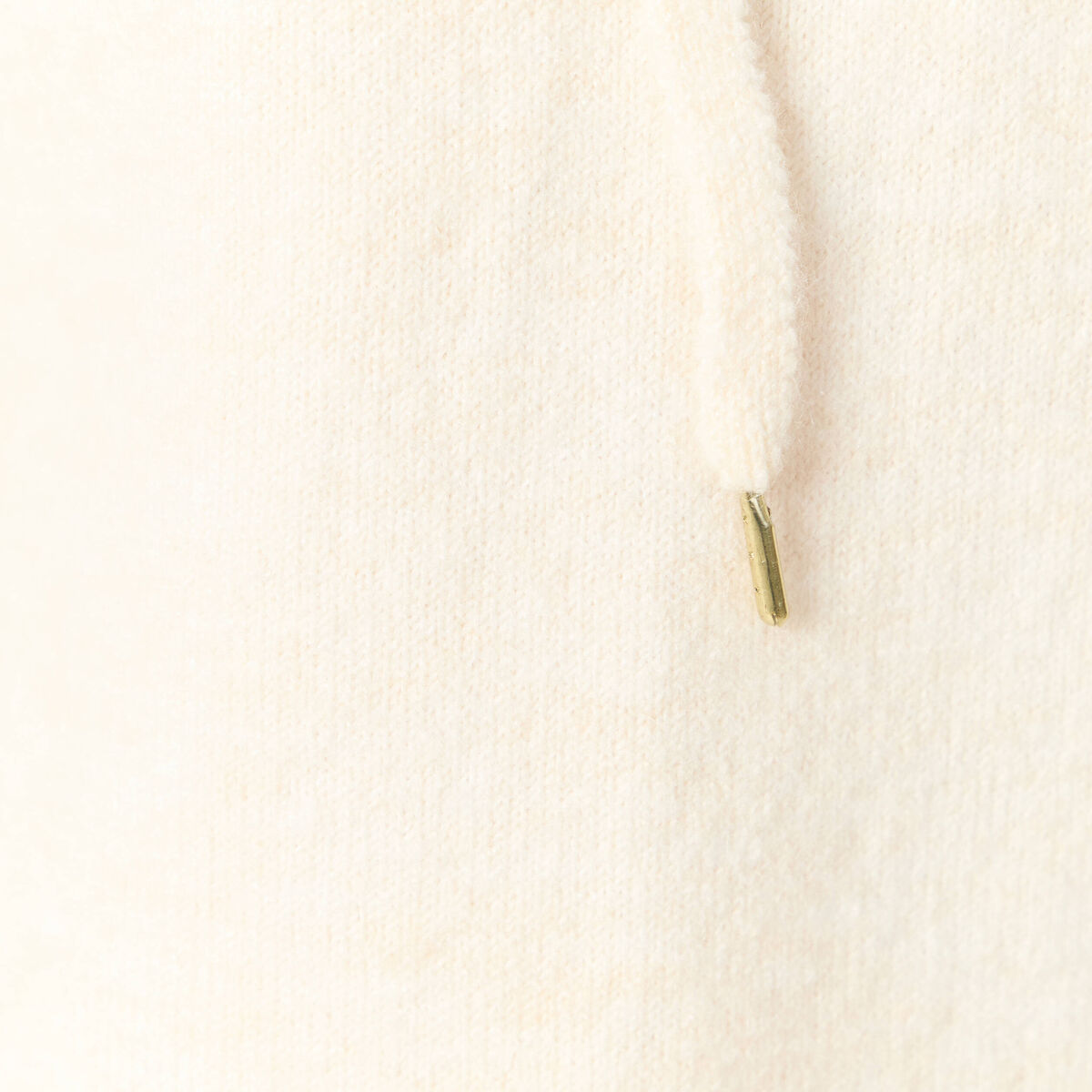 Pull &agrave; capuche zipp&eacute; creme femme
