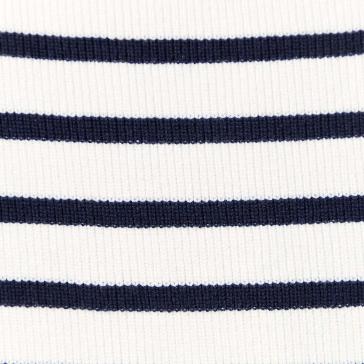 Pull sans manches col en V ecru femme