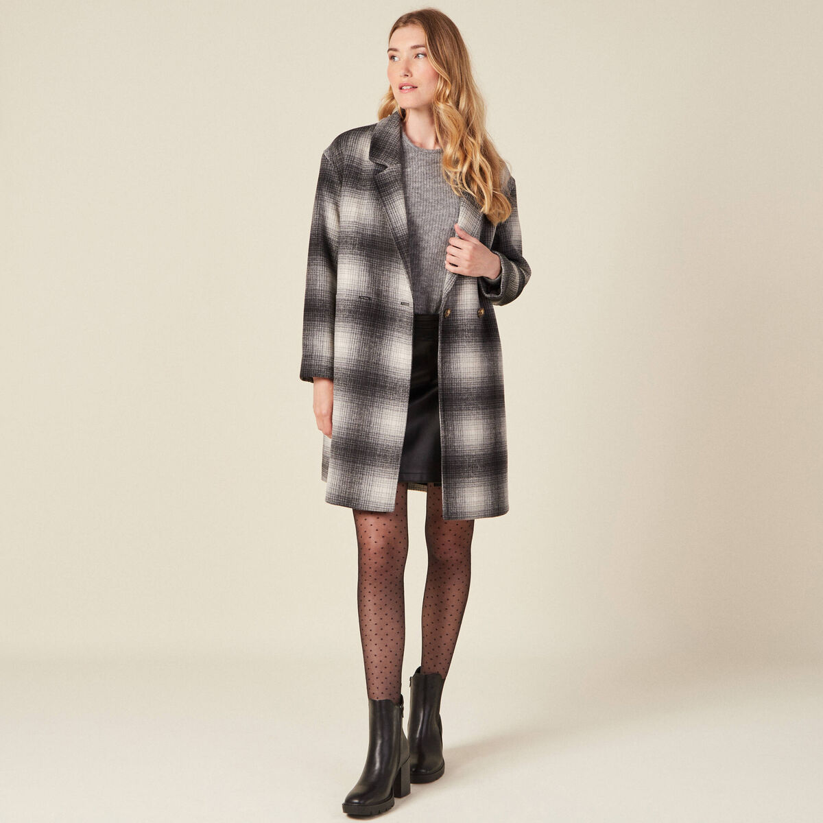 Manteau droit long noir femme