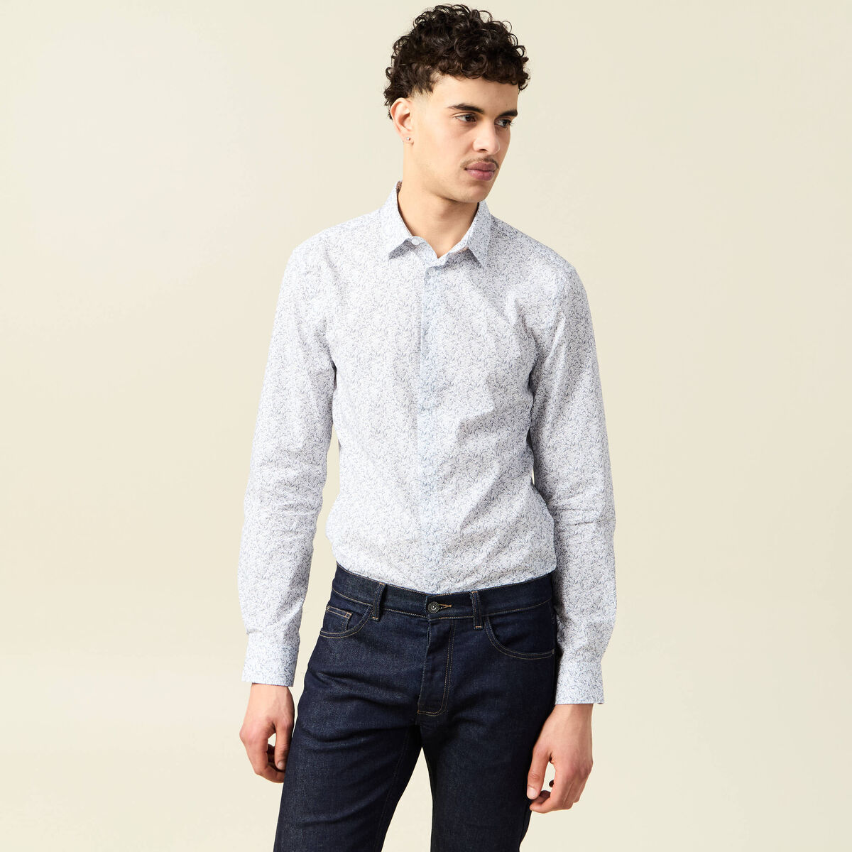 Chemise cintr&eacute;e en coton manches longues gris homme