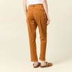 Pantalon chino cigarette marron femme