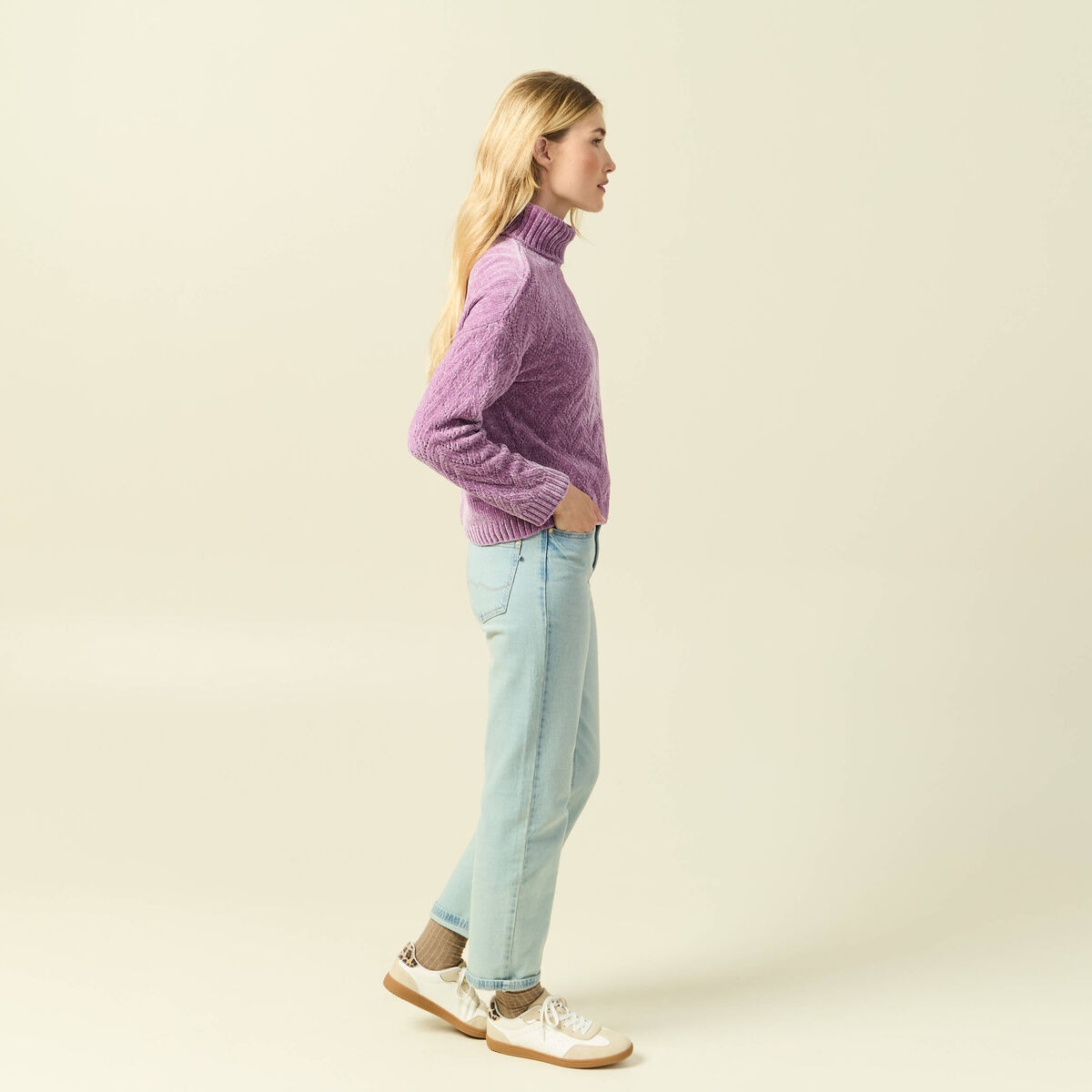 Pull col roul&eacute; manches longues mauve femme