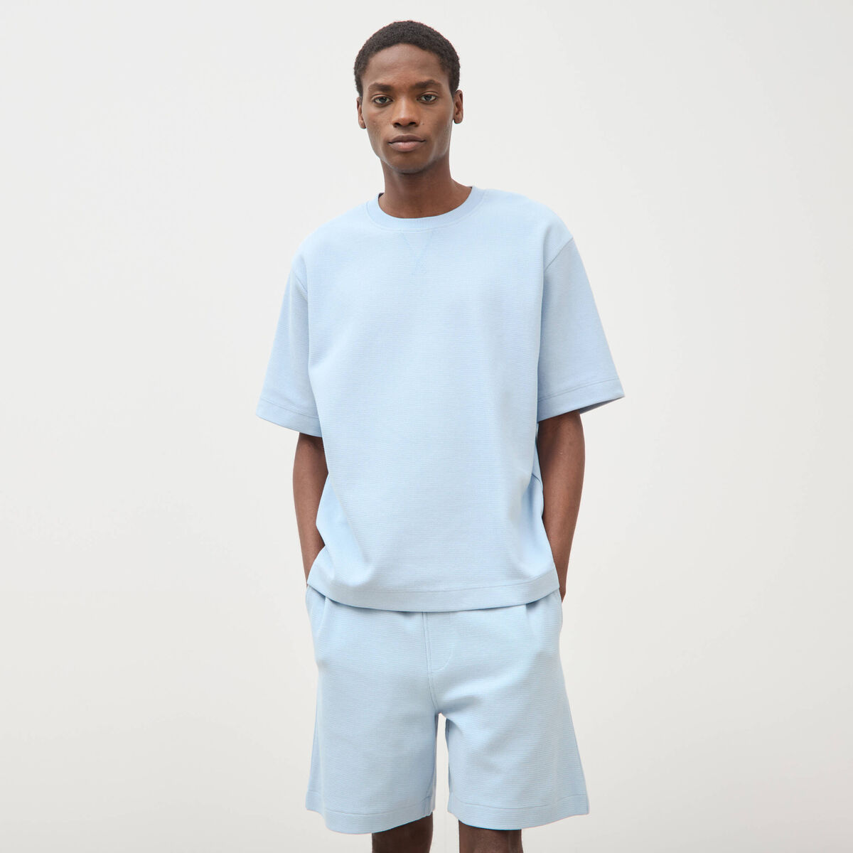 Short bleu ciel homme
