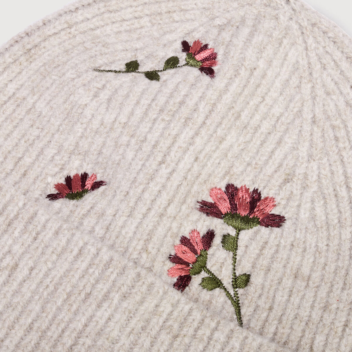 Bonnet avec broderie beige femme