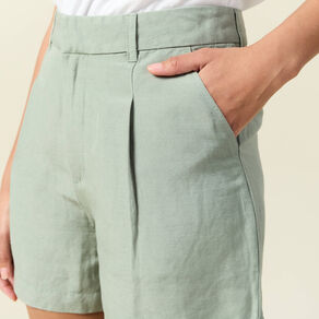 short droit avec pinces vert kaki femme Short droit avec pinces vert kaki femme