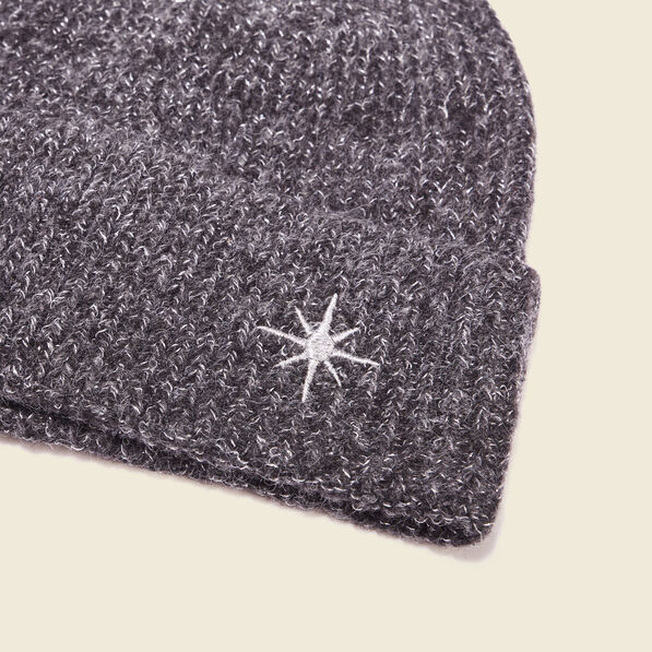 bonnet tricote gris femme Bonnet tricoté gris femme