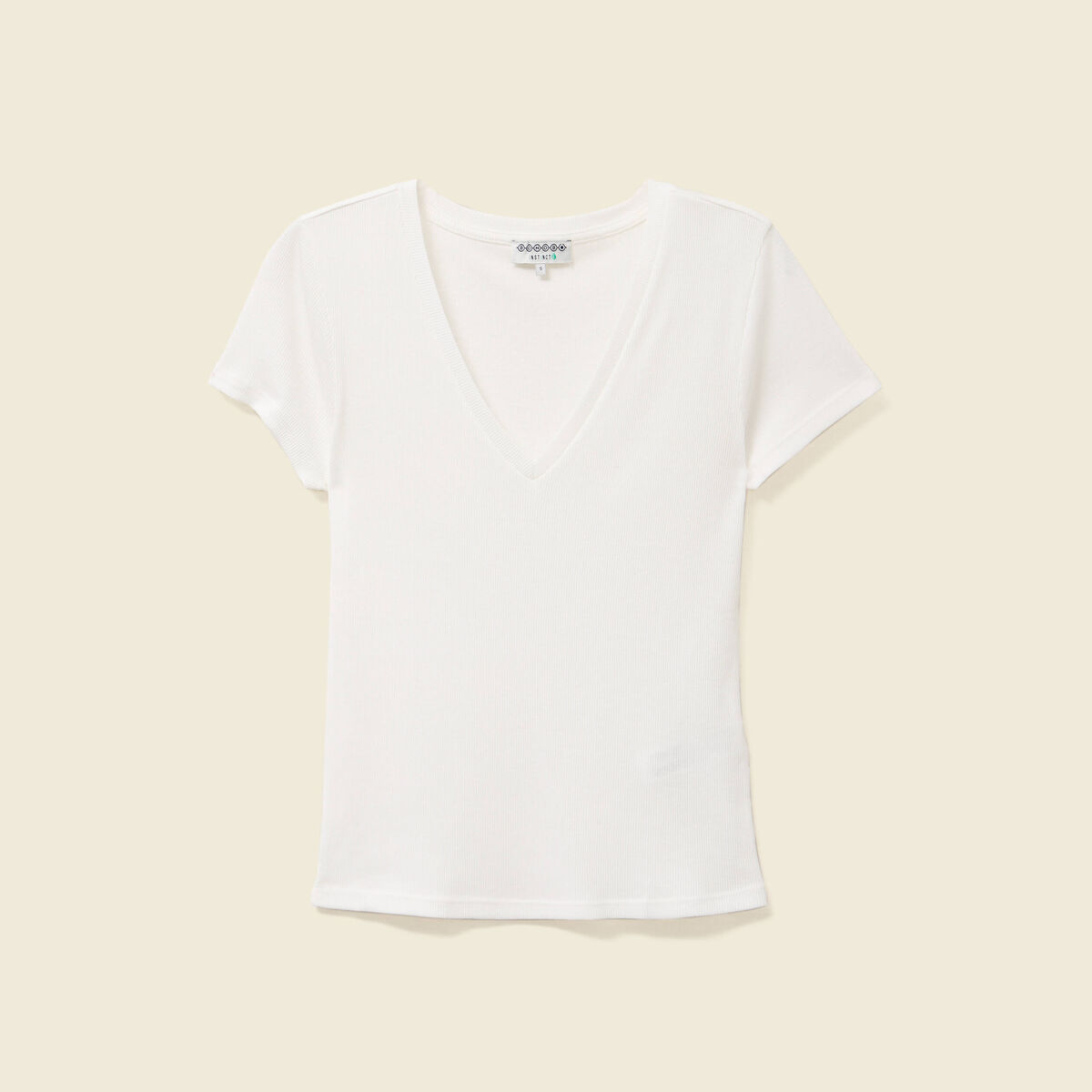 T-shirt ajust&eacute; col V manches courtes ecru femme