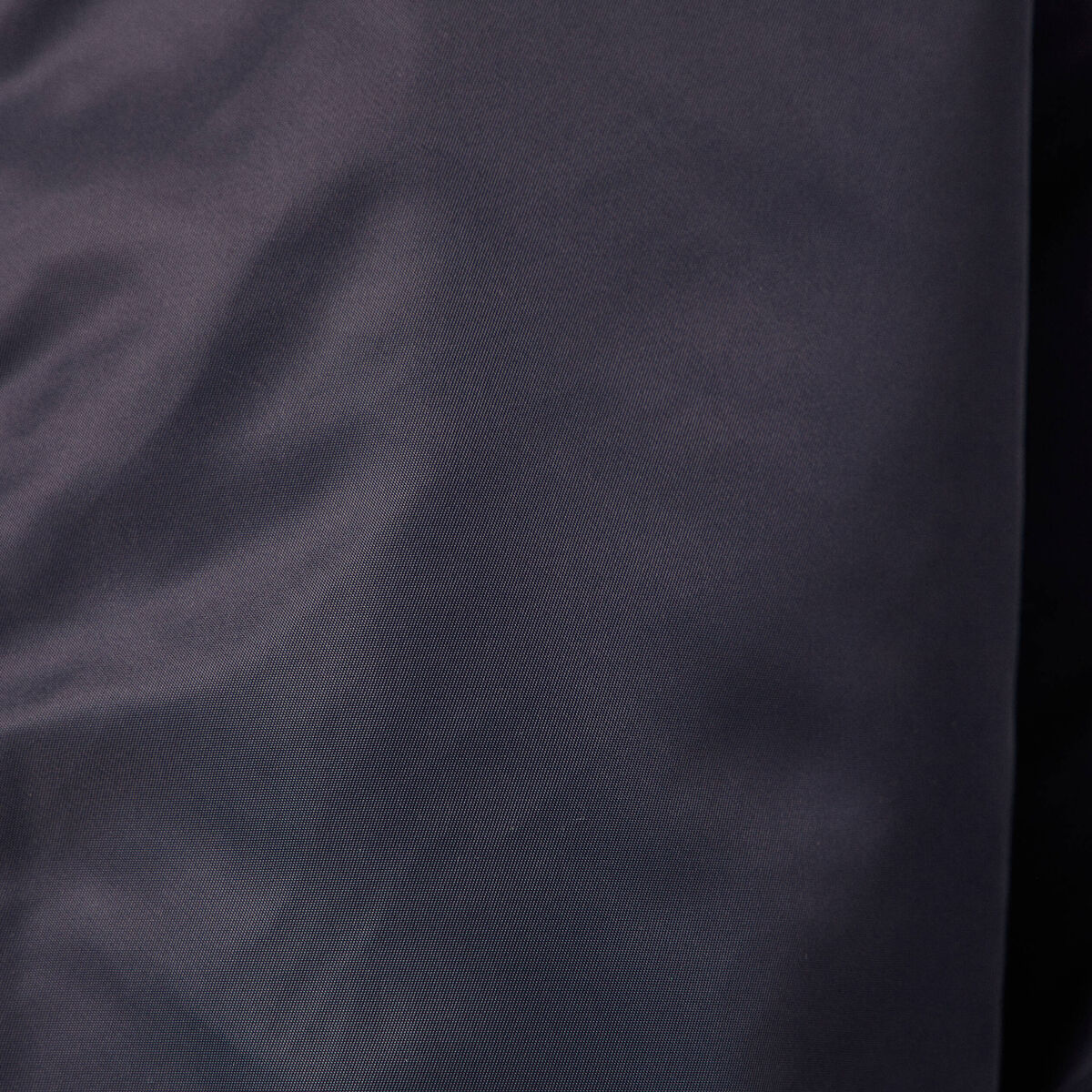 Veste broderie bas resserr&eacute; bleu marine homme