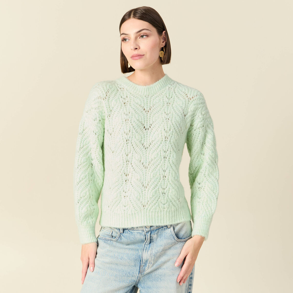 Pull ajour&eacute; droit court manches longues vert pastel femme