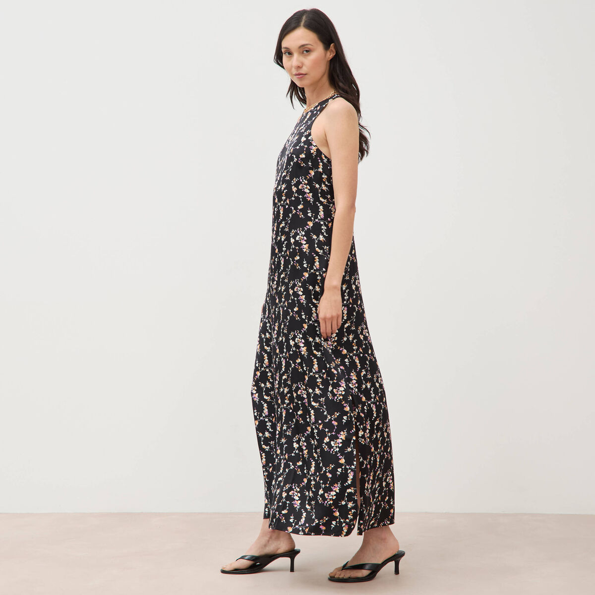 Robe longue droite sans manches noir femme