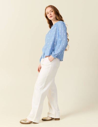 Blouse manches longues brodée bleu ciel femme