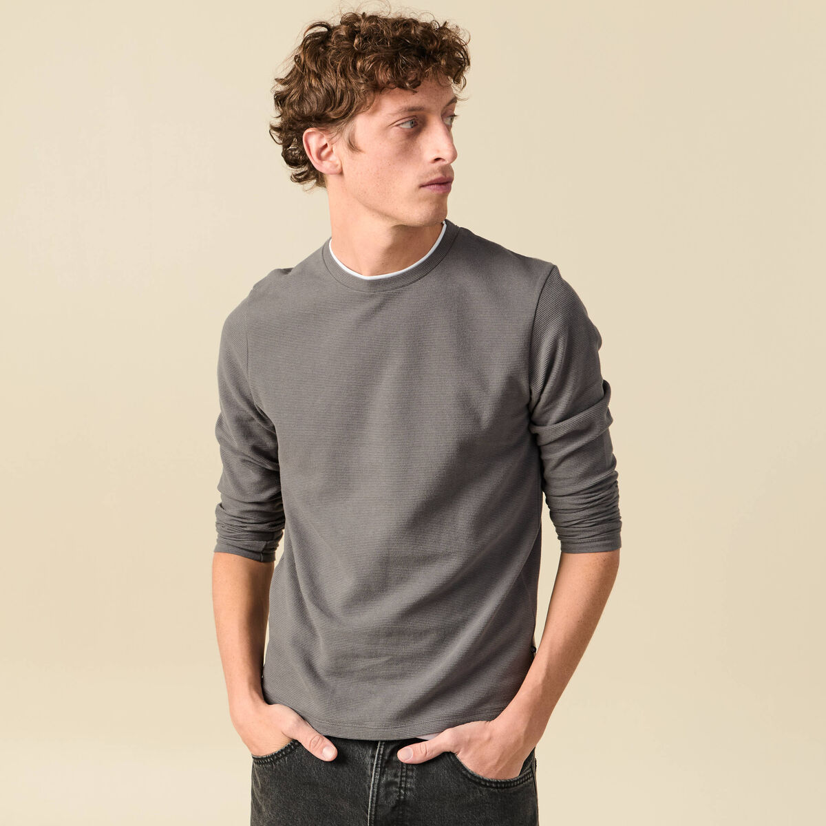 T-shirt manches longues gris fonc&eacute; homme