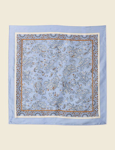 Foulard satin&eacute; bleu ciel femme