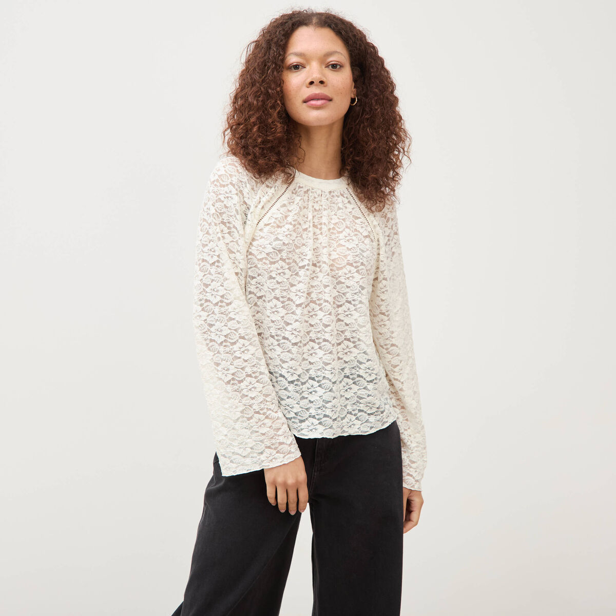 Blouse droite en dentelle ecru femme