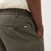 Chino coupe droite longueur 32 vert fonc&eacute; homme