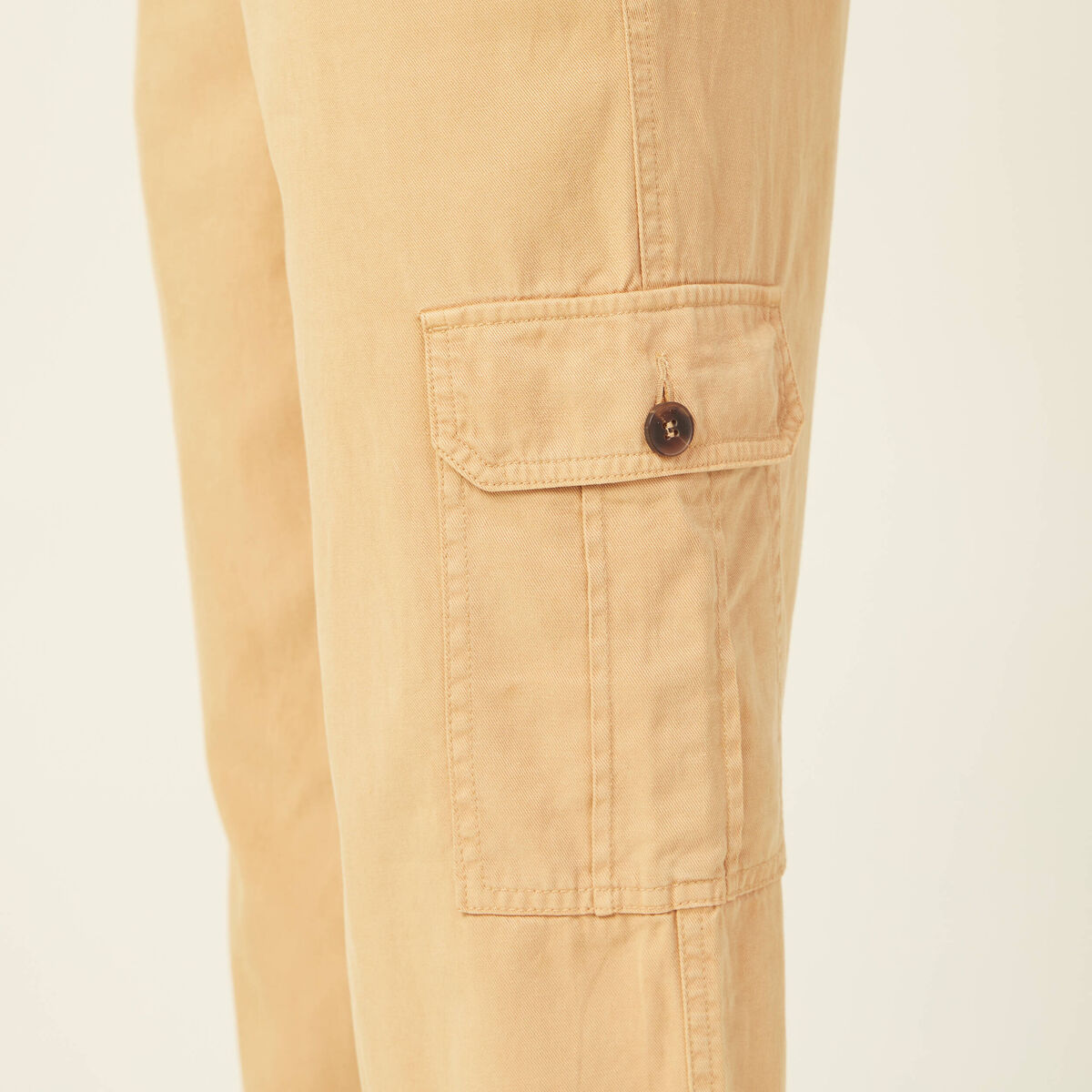 Pantalon éco-responsable beige femme