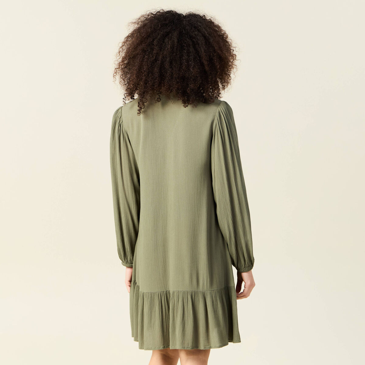 Robe &eacute;vas&eacute;e broderie vert kaki femme