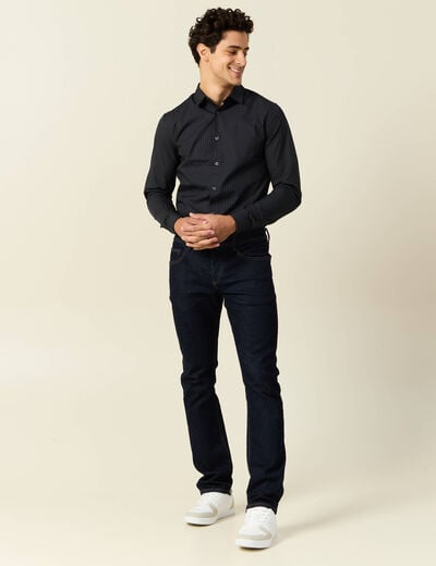 Chemise cintr&eacute;e en coton manches longues noir homme