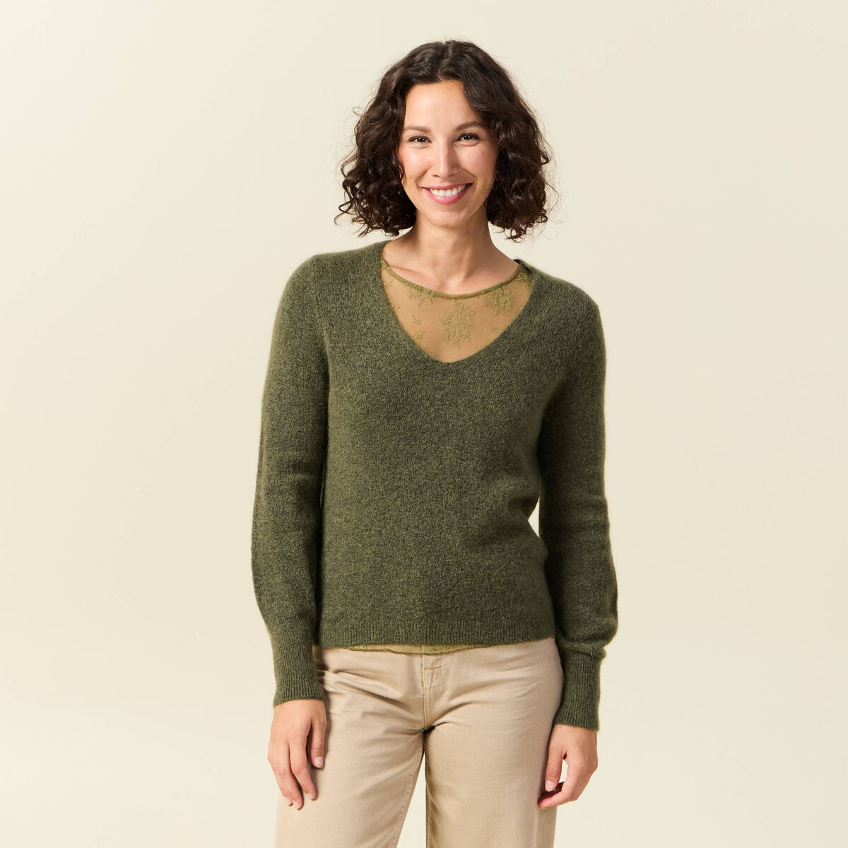 Pull col V manches longues vert kaki femme