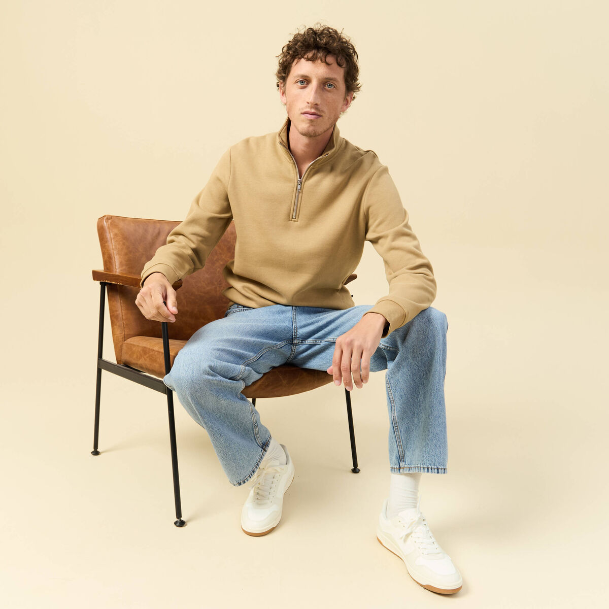 Sweat col camionneur manches longues beige homme