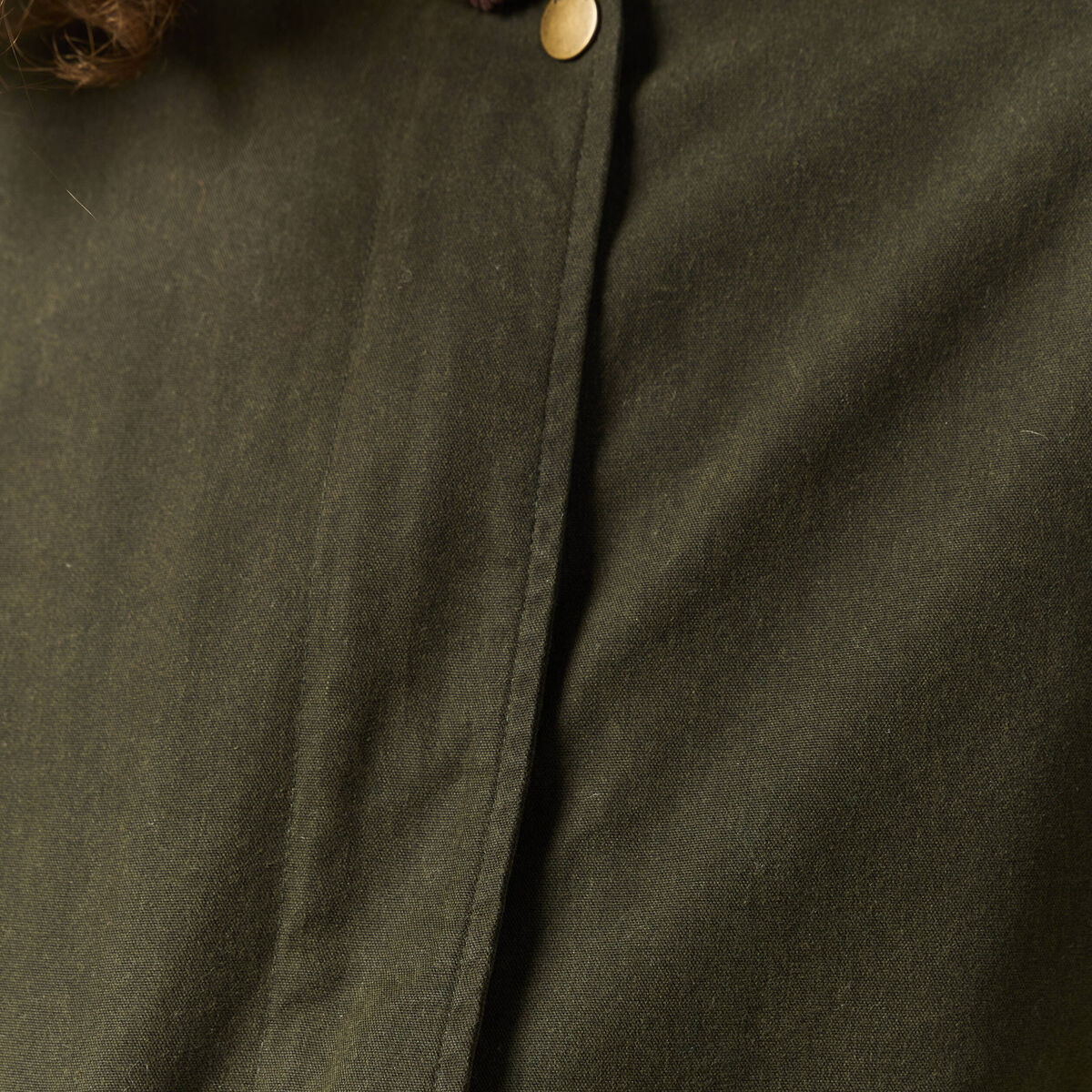 Parka oversize courte col classique vert kaki femme