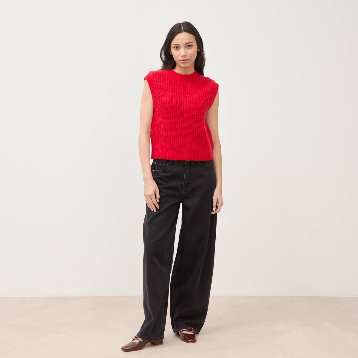 Pull droit sans manches col rond rouge femme