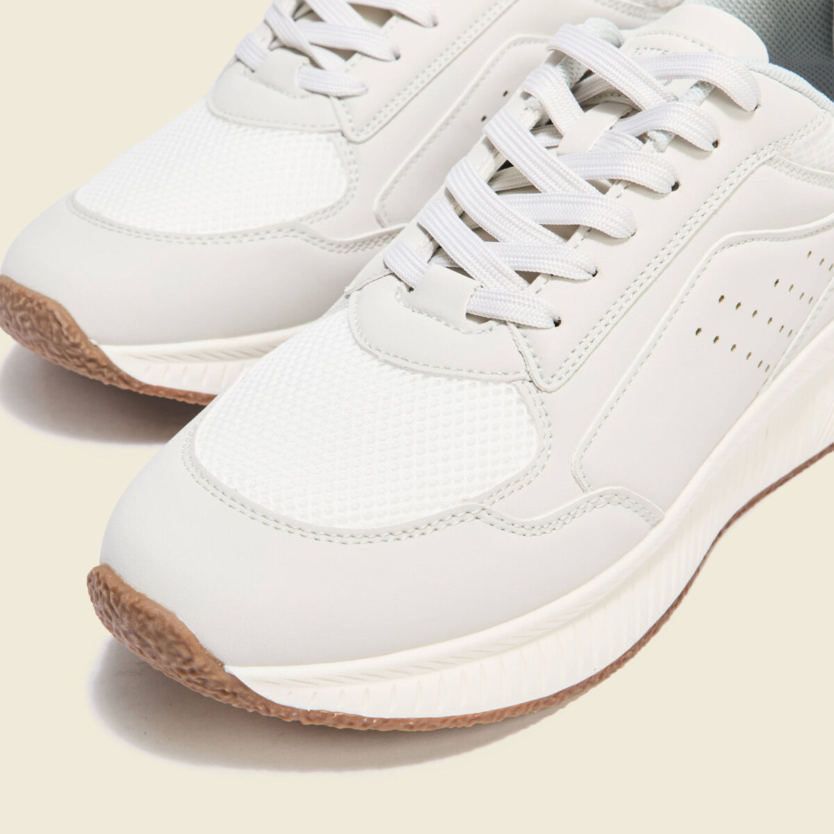 Baskets jogger à lacets ecru homme