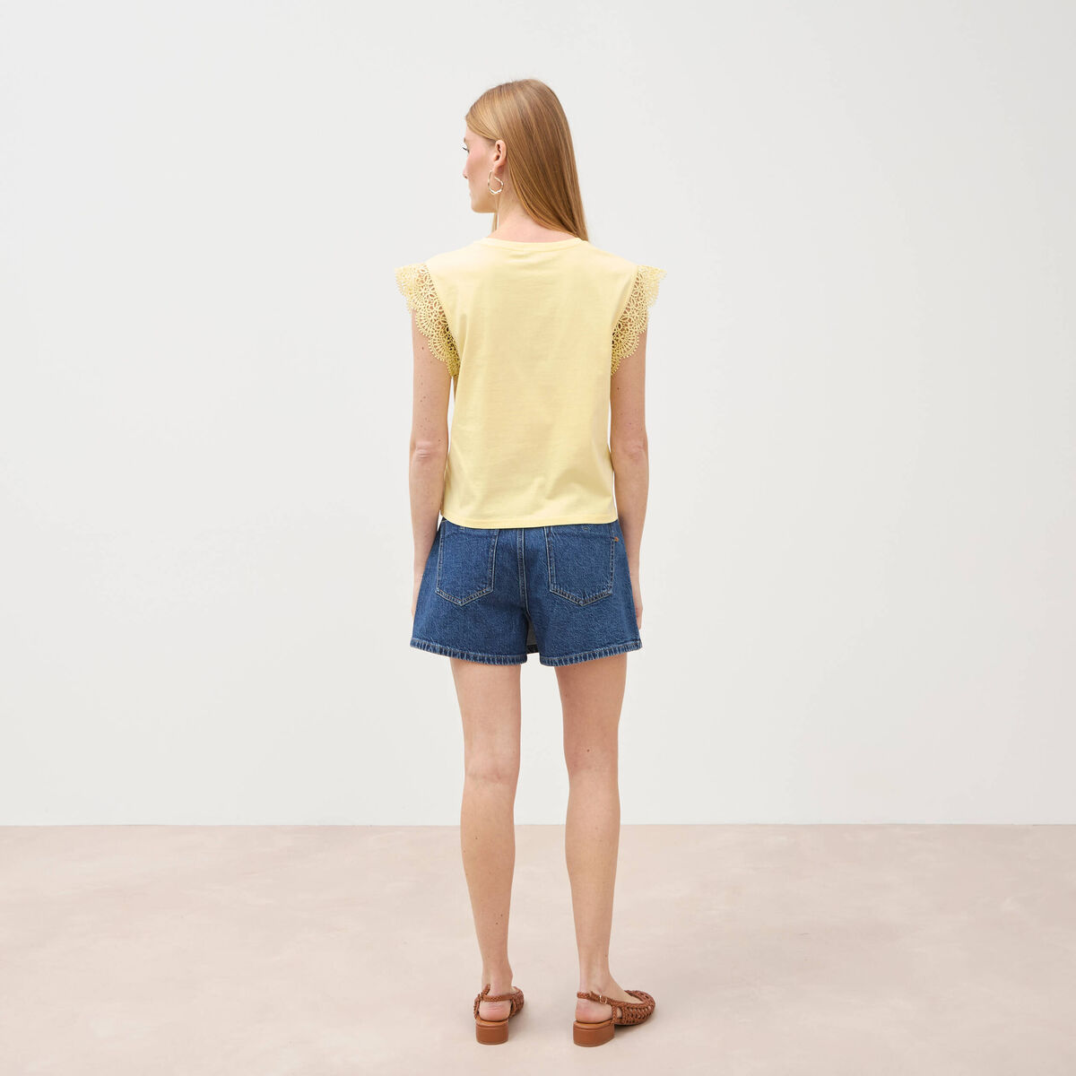 T-shirt manches courtes jaune pastel femme