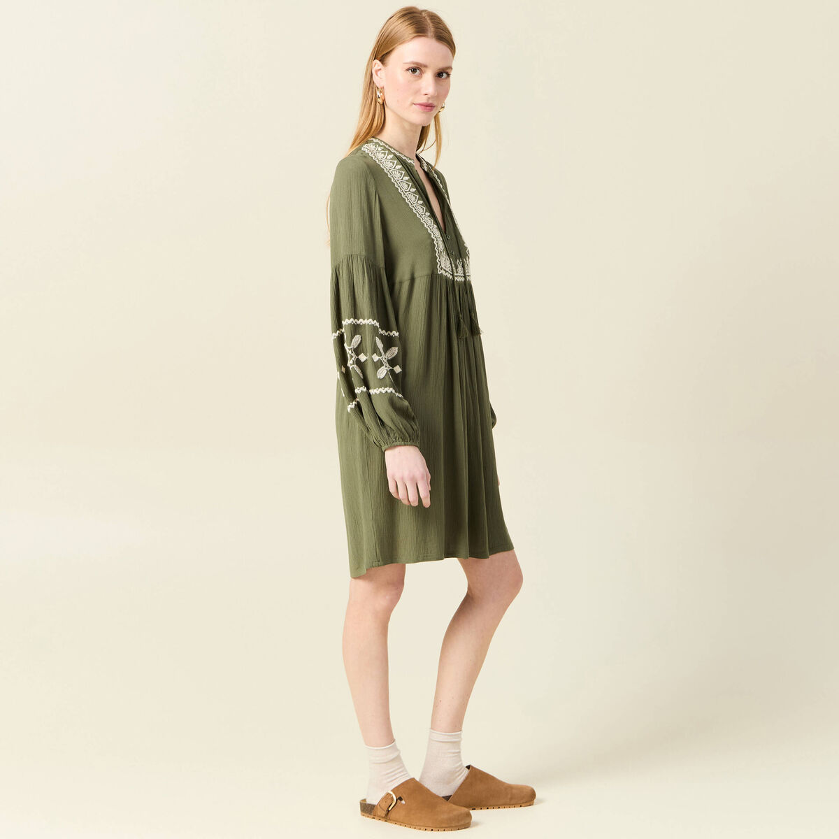 Robe brodée éco-responsable vert kaki femme