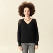 Pull ajour&eacute; col V manches longues noir femme