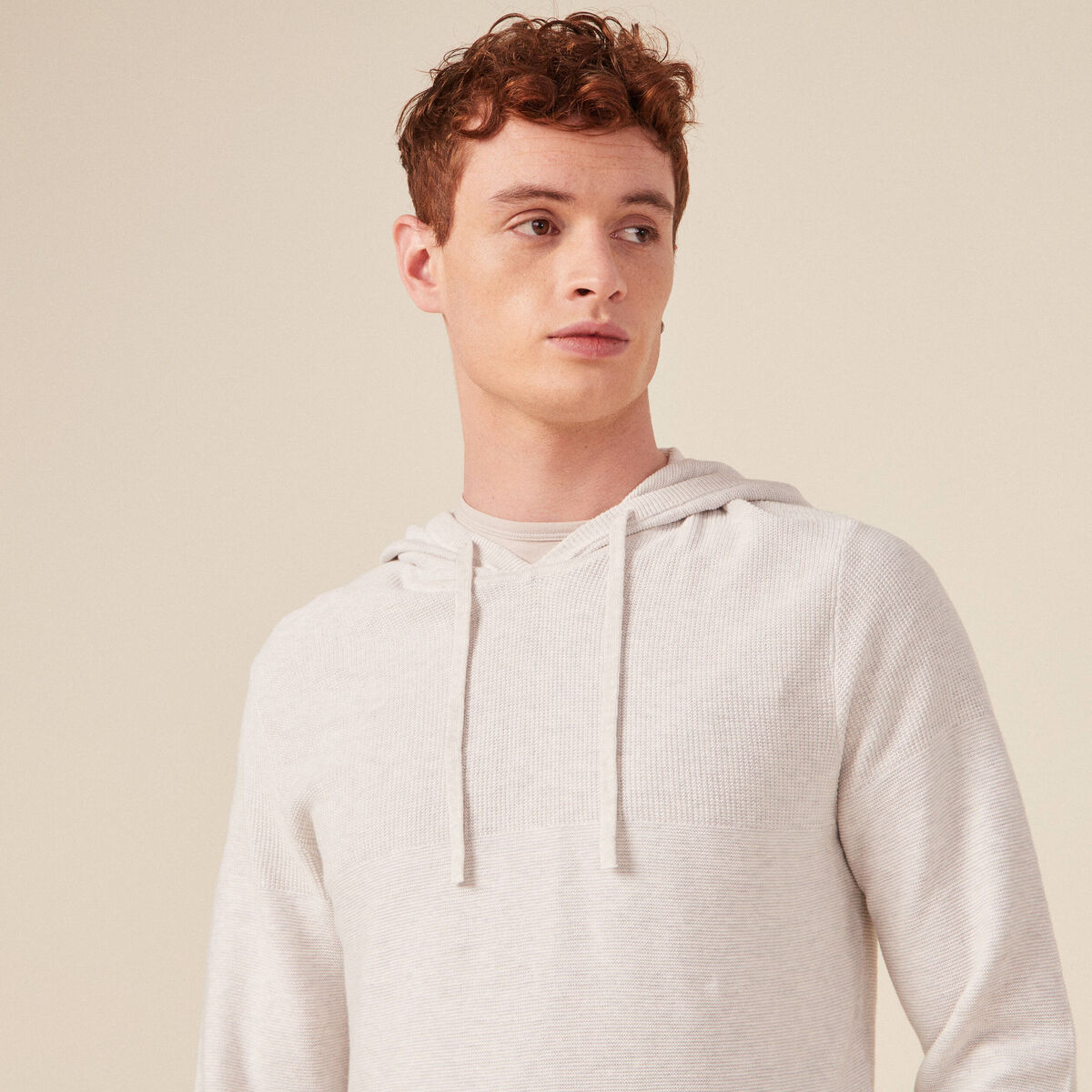 Pull à capuche ecru homme