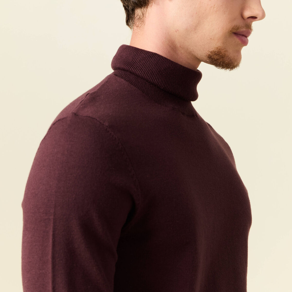 Pull droit court manches longues bordeaux homme