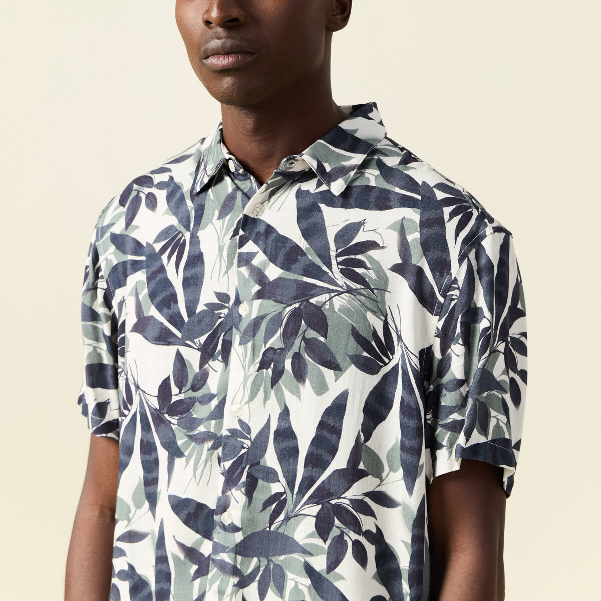 Chemise manches courtes bleu homme