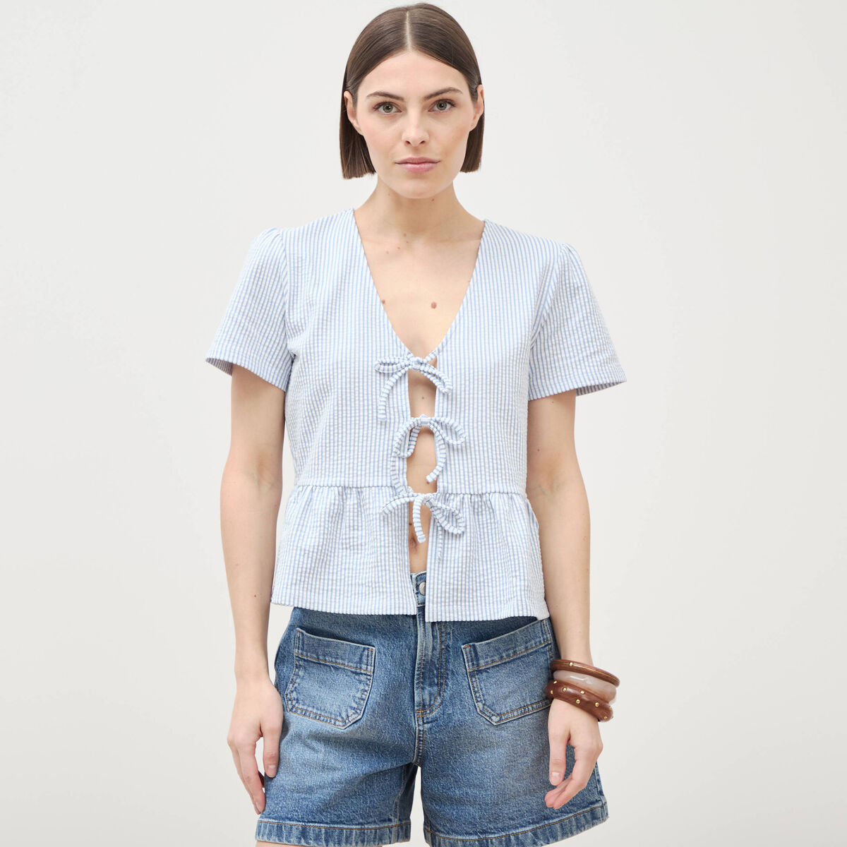 Blouse manches courtes bleu pastel femme