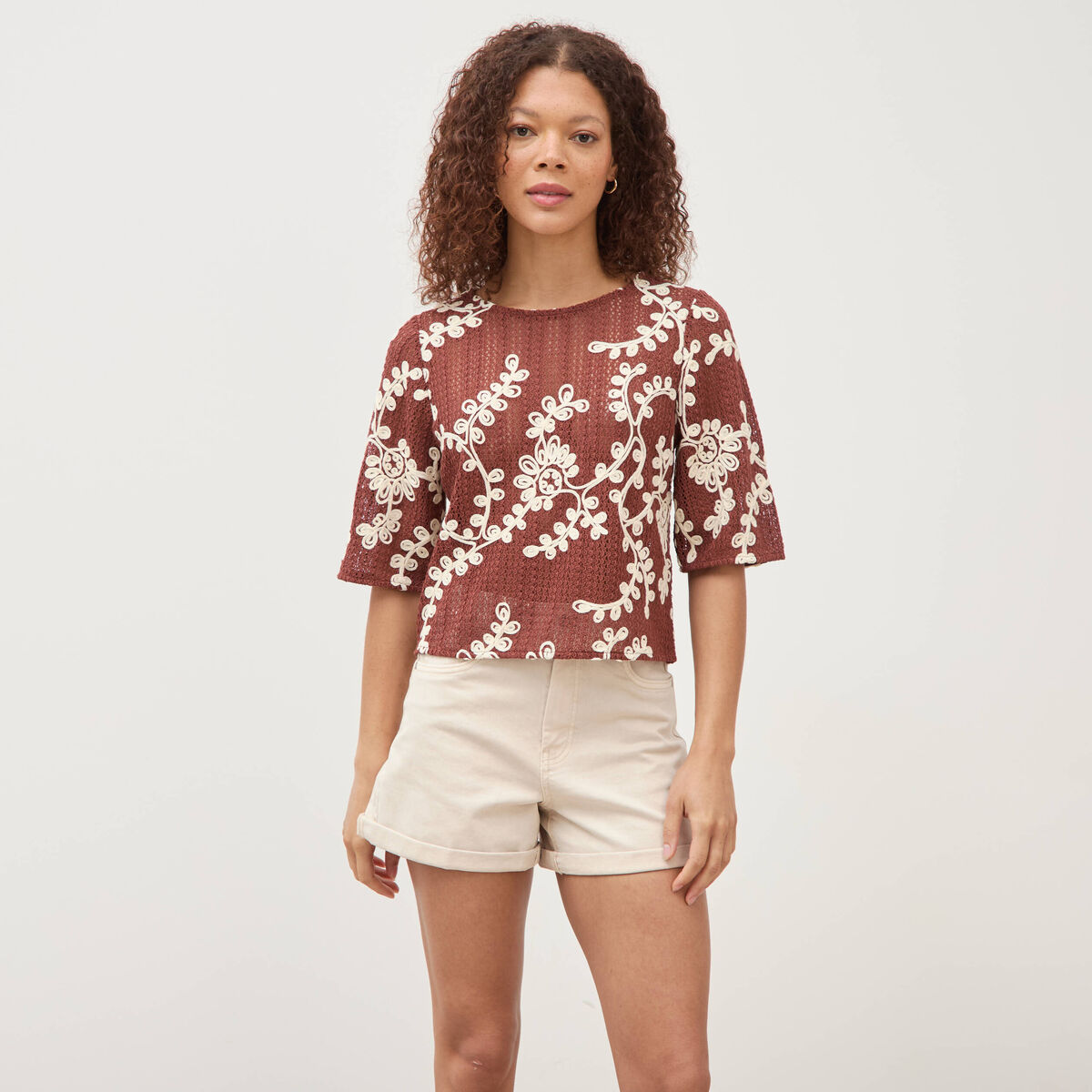 T-shirt brod&eacute; col rond manches 3/4 marron cognac femme