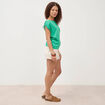 T-shirt ajust&eacute; col rond manches courtes vert femme