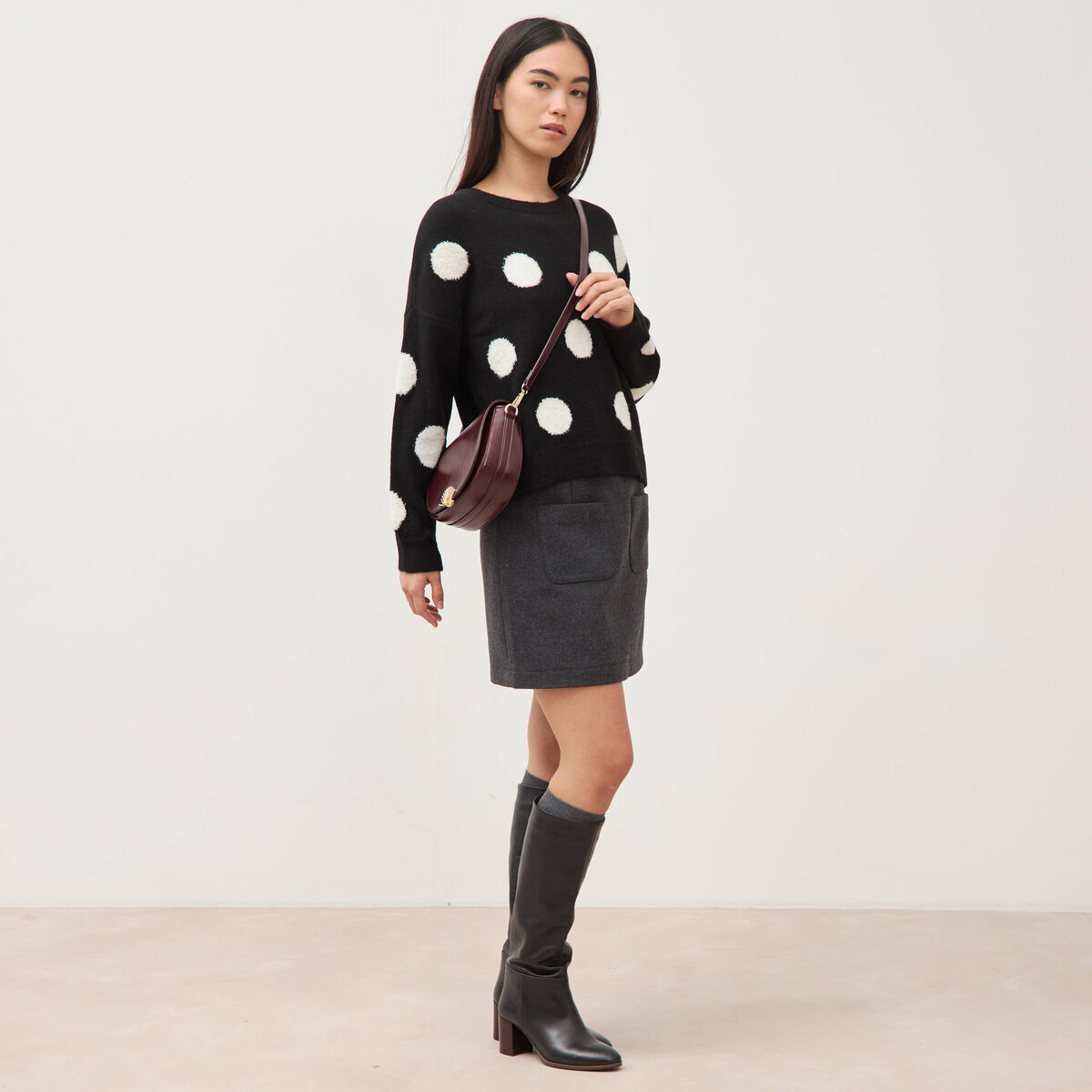 Pull manches longues col rond noir femme