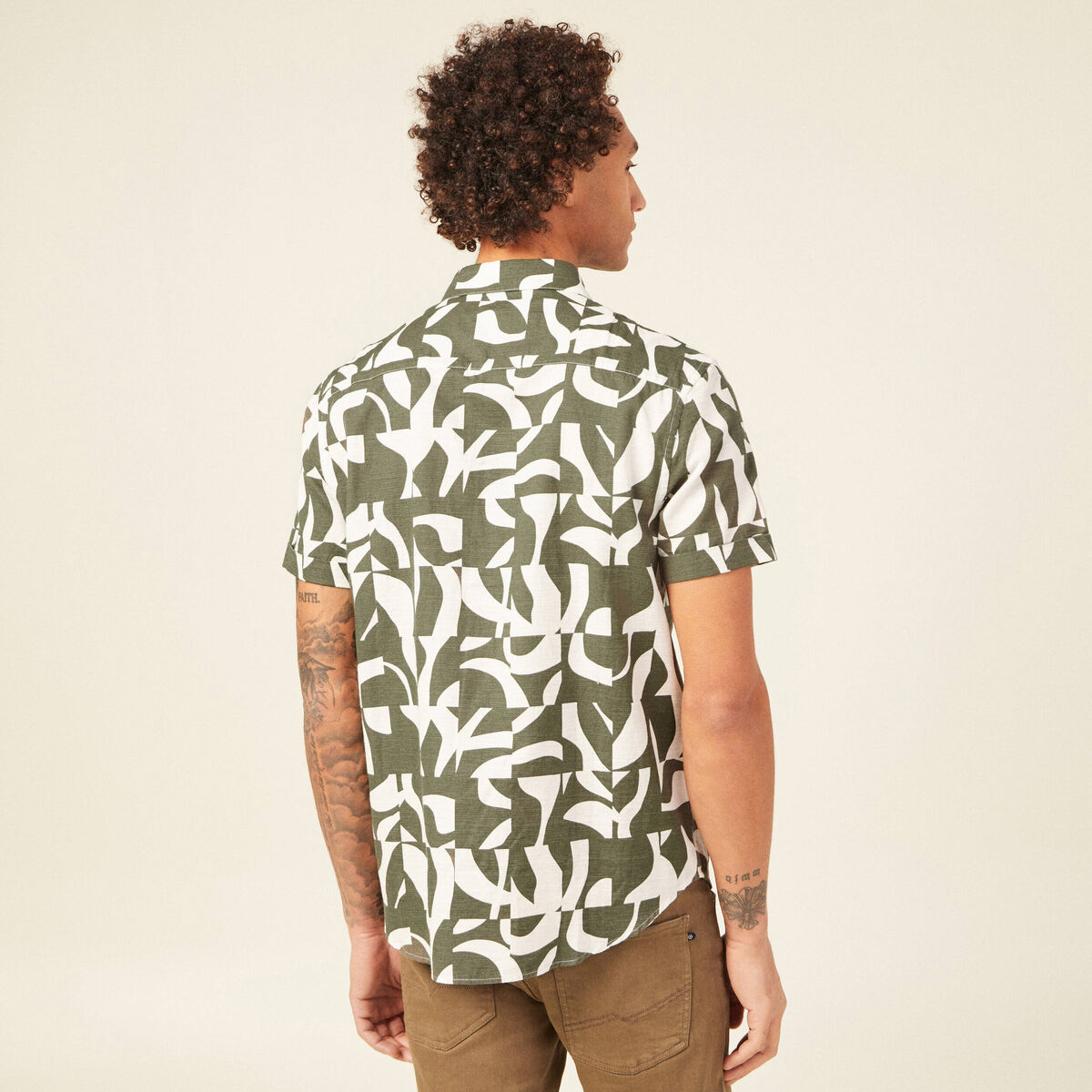 Chemise manches courtes vert kaki homme