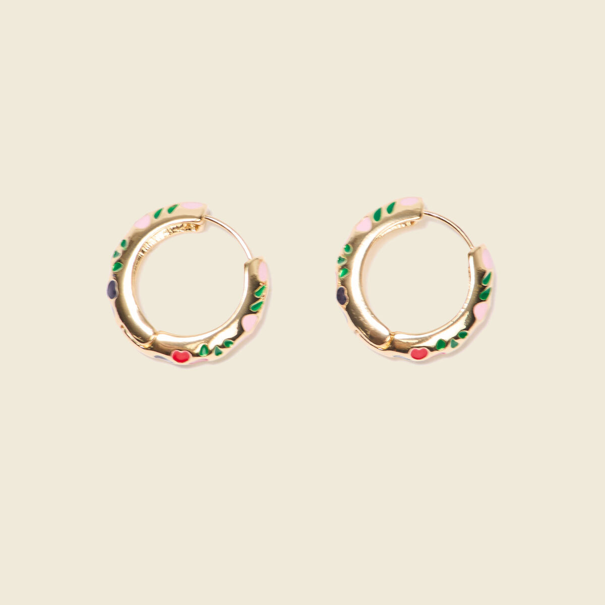 Boucles d'oreilles créoles couleur or femme