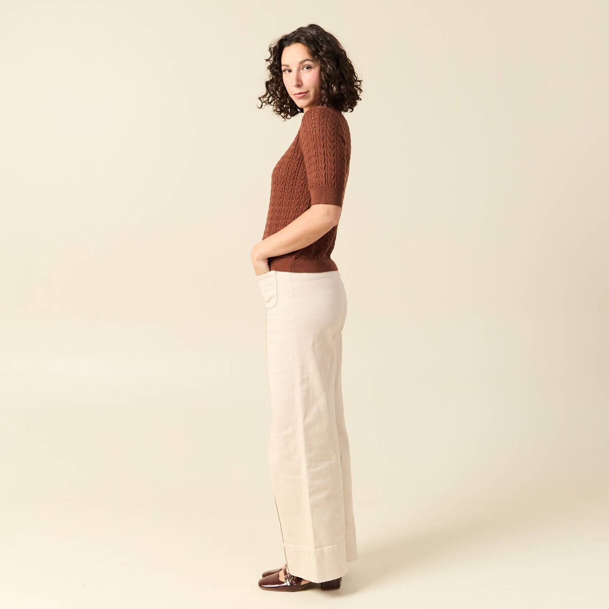 Polo col polo manches coude en coton marron fonc&eacute; femme