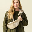 Sac banane m&eacute;tallis&eacute; beige femme