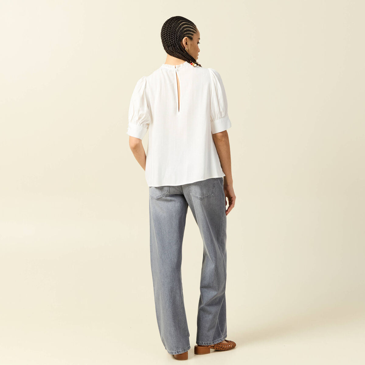 Blouse manches courtes col rond ecru femme