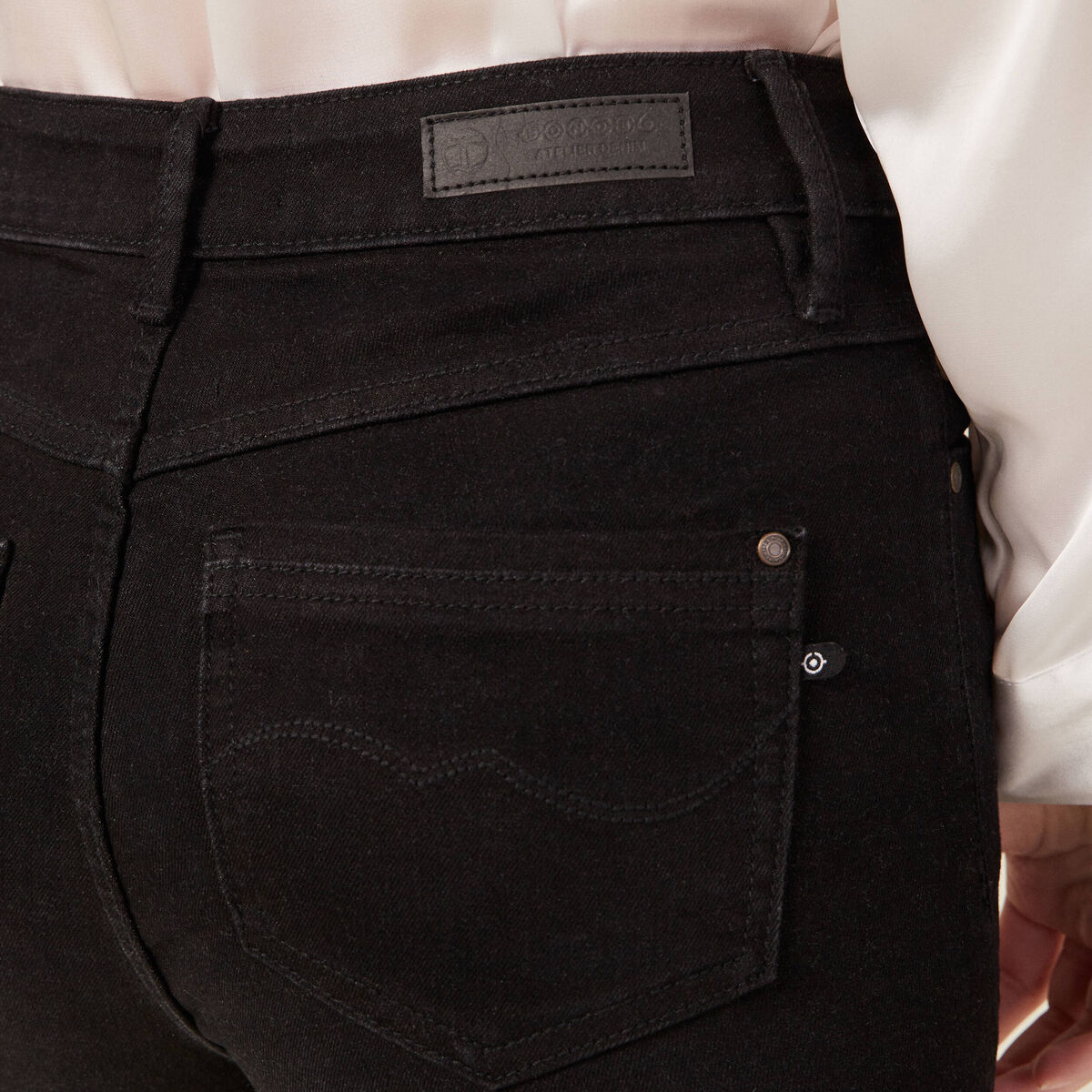 Jeans slim taille haute denim noir femme
