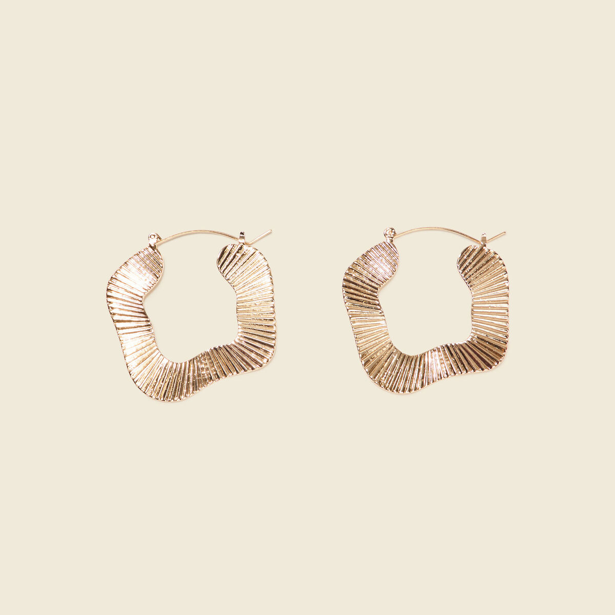 Boucles d'oreilles créoles couleur or femme