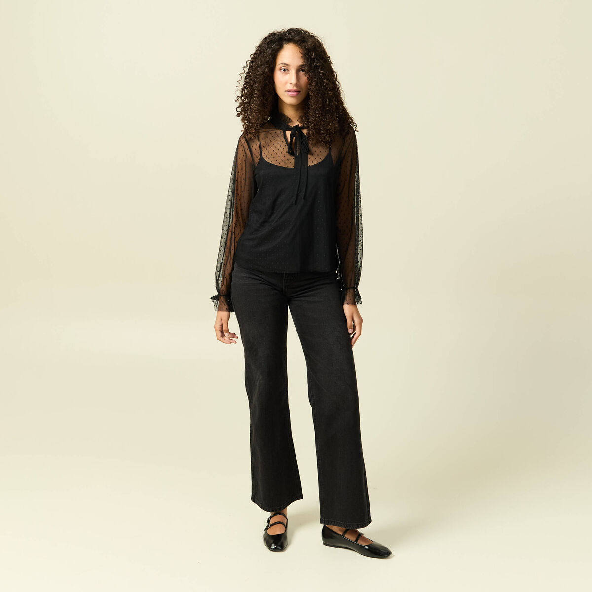 T-shirt col v manches longues doubl&eacute; noir femme