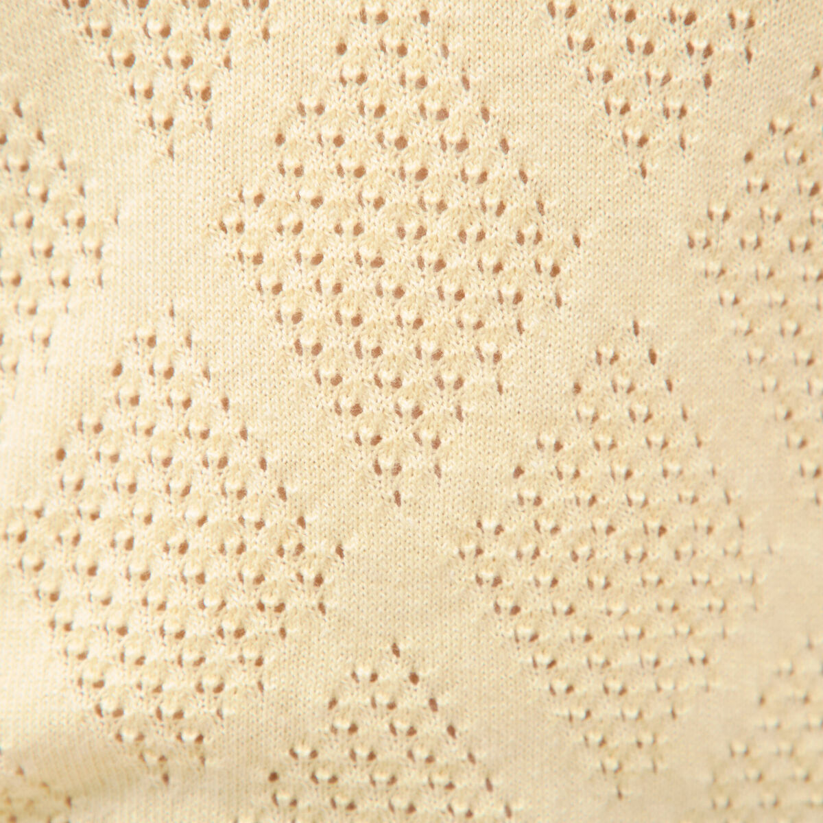 Pull ajour&eacute; droit court manches courtes jaune clair femme