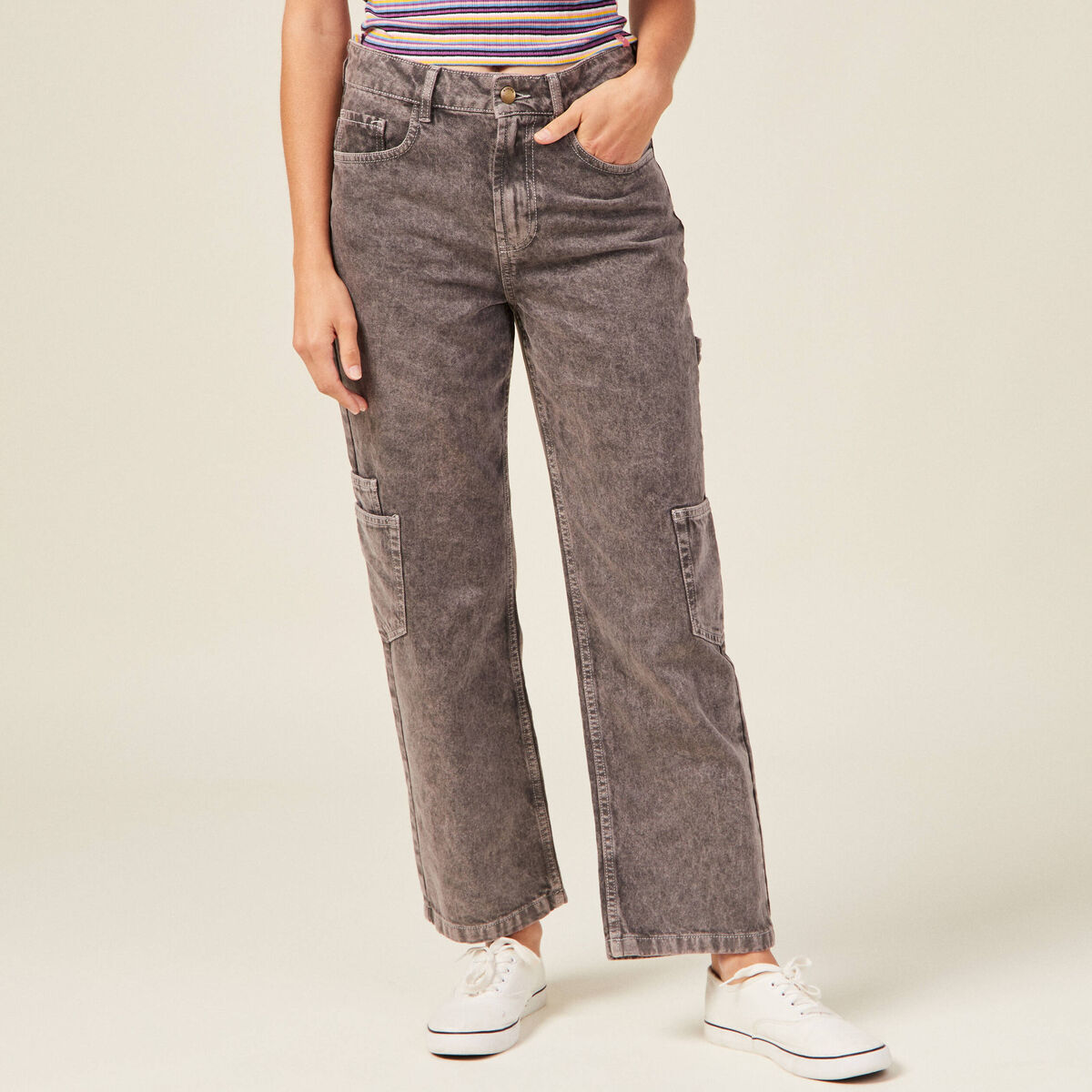 Jeans cargo taille haute noir femme