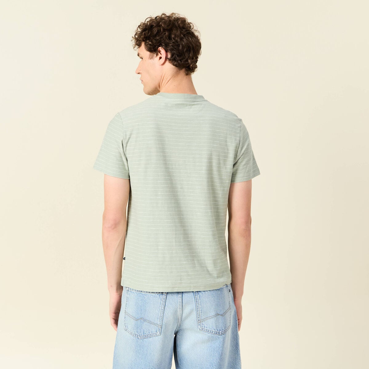 T-shirt ray&eacute; droit manches courtes vert olive homme