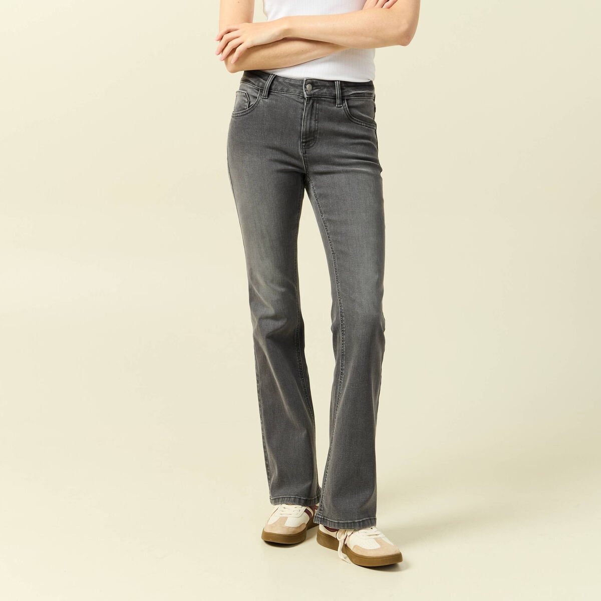 Jeans bootcut denim gris clair femme